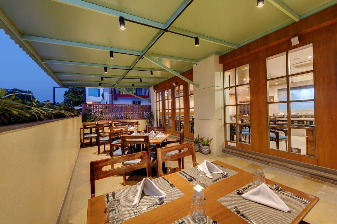 The Beacon Hotel Vadodara Exterior foto